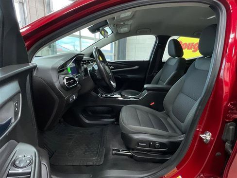 Used 2022 Chevrolet Bolt EUV LT w/ Comfort Package FWD image 10