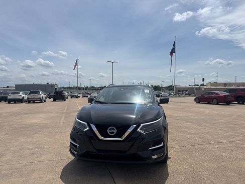 Used 2022 Nissan Rogue Sport SL w/ Premium Package AWD/4WD image 5