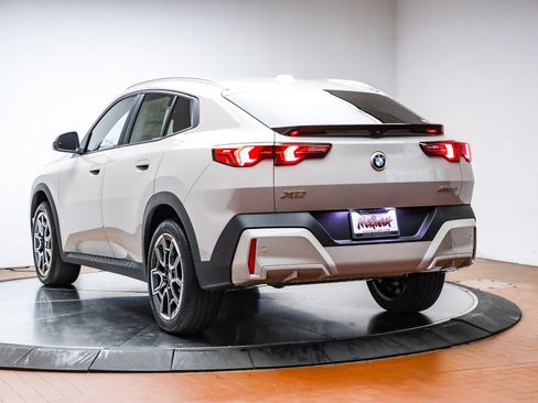 New 2026 BMW X2 xDrive28i w/ Technology Package image 9