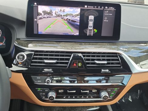 Certified 2023 BMW 530i w/ Premium Package RWD image 21