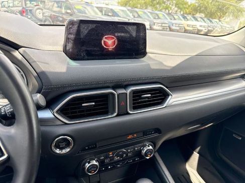 Used 2017 MAZDA CX-5 Touring w/ Preferred Equipment Package FWD image 17