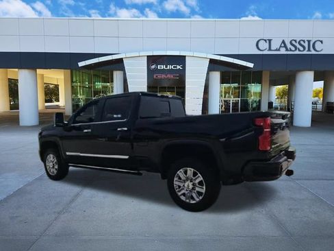 Used 2024 Chevrolet Silverado 2500 High Country AWD/4WD image 6