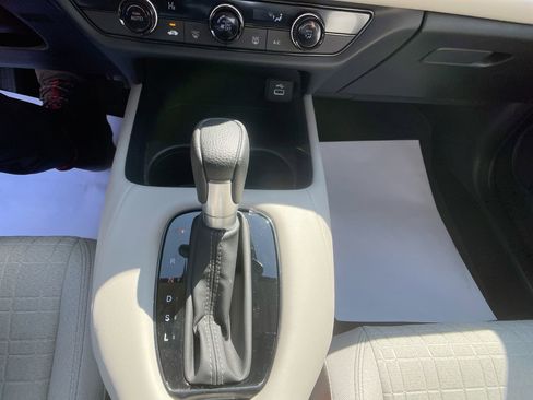 Certified 2024 Honda HR-V LX image 20
