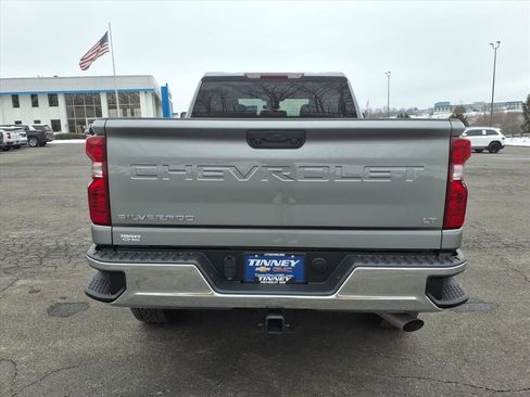 Used 2025 Chevrolet Silverado 2500 LT image 4