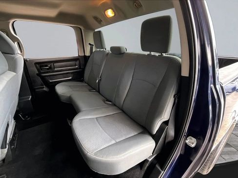 Used 2015 RAM 1500 Express RWD image 20