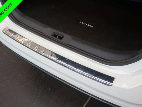 Certified 2022 Nissan Altima 2.5 SR image 42