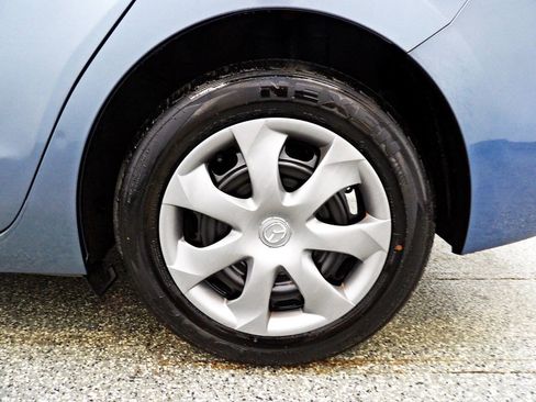 Used 2016 MAZDA MAZDA3 i Sport FWD image 21