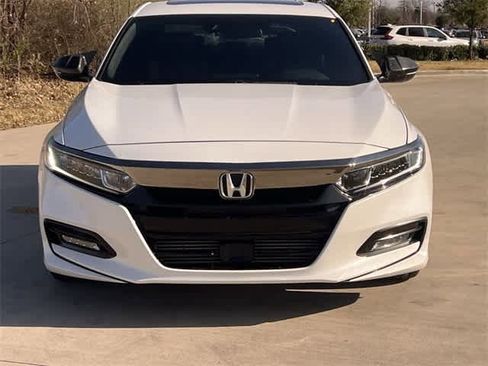 Used 2018 Honda Accord Sport image 7