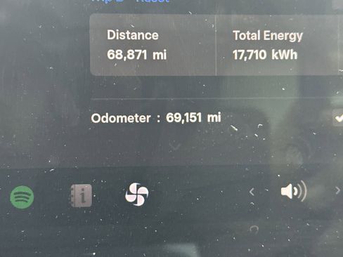 Used 2022 Tesla Model 3 Long Range image 18