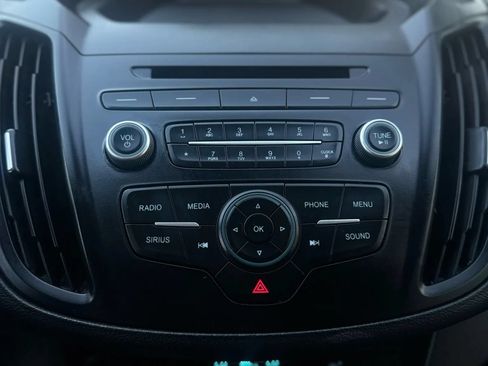 Used 2017 Ford Escape SE FWD image 49