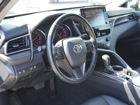 Used 2022 Toyota Camry XSE FWD image 19