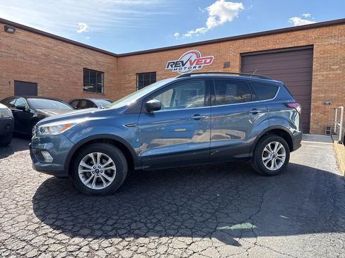 Used 2018 Ford Escape SE image 3