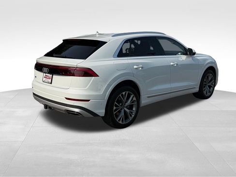 Used 2025 Audi Q8 Premium w/ Convenience Package AWD/4WD image 9
