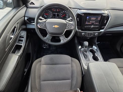 Used 2023 Chevrolet Traverse LT FWD image 10