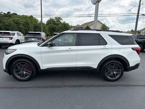 New 2026 Ford Explorer ST AWD/4WD image 36