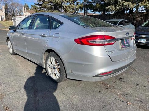 Used 2018 Ford Fusion SE image 50
