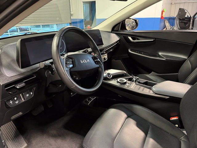 Used 2023 Kia EV6 Wind w/ Wind Technology Package AWD/4WD image 23