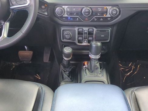 Used 2024 Jeep Wrangler High Altitude AWD/4WD image 20