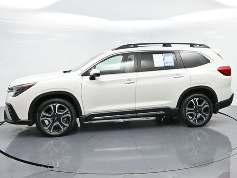 Used 2023 Subaru Ascent Limited image 4