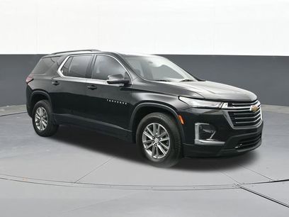 Used 2023 Chevrolet Traverse LT