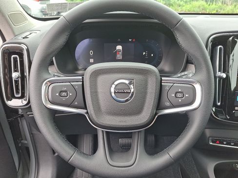 New 2025 Volvo XC40 B5 Plus w/ Protection Package Premier image 12