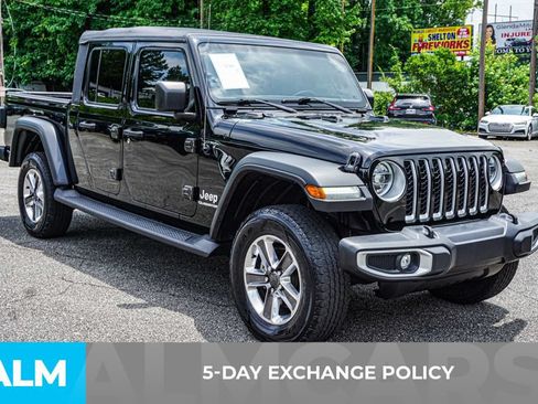 Used 2022 Jeep Gladiator Overland w/ LED Lighting Group AWD/4WD image 3