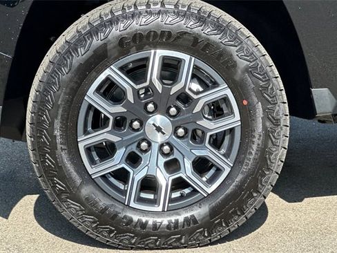 New 2025 Chevrolet Colorado Z71 w/ Z71 Convenience Package 2 image 36