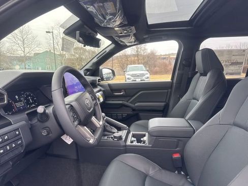 New 2025 Toyota 4Runner Limited image 10