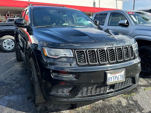 Used 2021 Jeep Grand Cherokee Limited X image 2