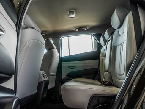 Certified 2025 Hyundai Tucson SEL FWD image 43