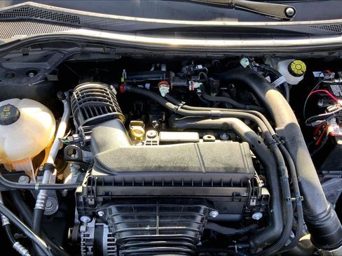 Certified 2025 Ford Escape Platinum image 32