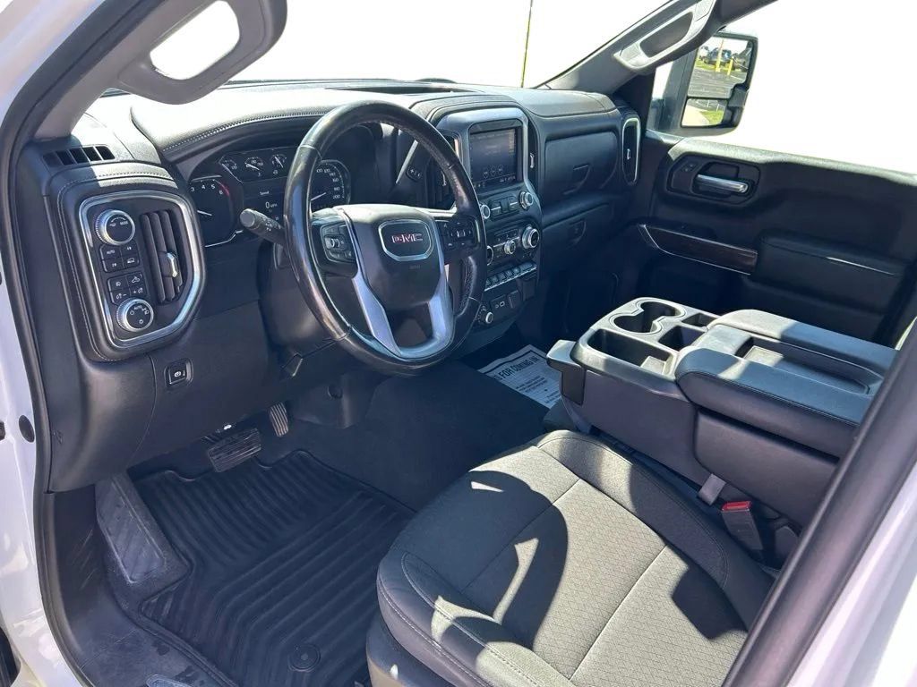 Used 2020 GMC Sierra 1500 Elevation w/ Elevation Value Package AWD/4WD image 14