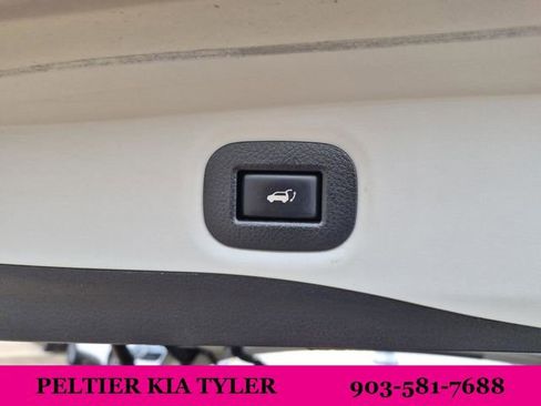 Used 2020 Nissan Rogue SL w/ Premium Package image 12