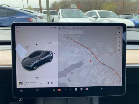 Used 2024 Tesla Model Y Long Range AWD/4WD image 12