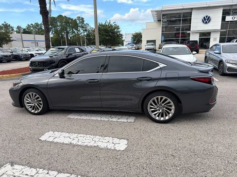 Used 2022 Lexus ES 350 Ultra Luxury w/ Accessory Package 2 FWD image 6