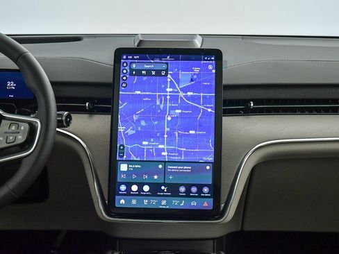 New 2025 Volvo EX90 Plus image 13