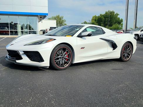 Used 2023 Chevrolet Corvette Stingray Premium Conv w/ Z51 Performance Package RWD image 2