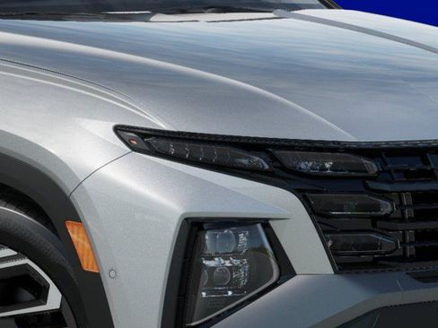 New 2026 Hyundai Tucson Limited FWD image 9