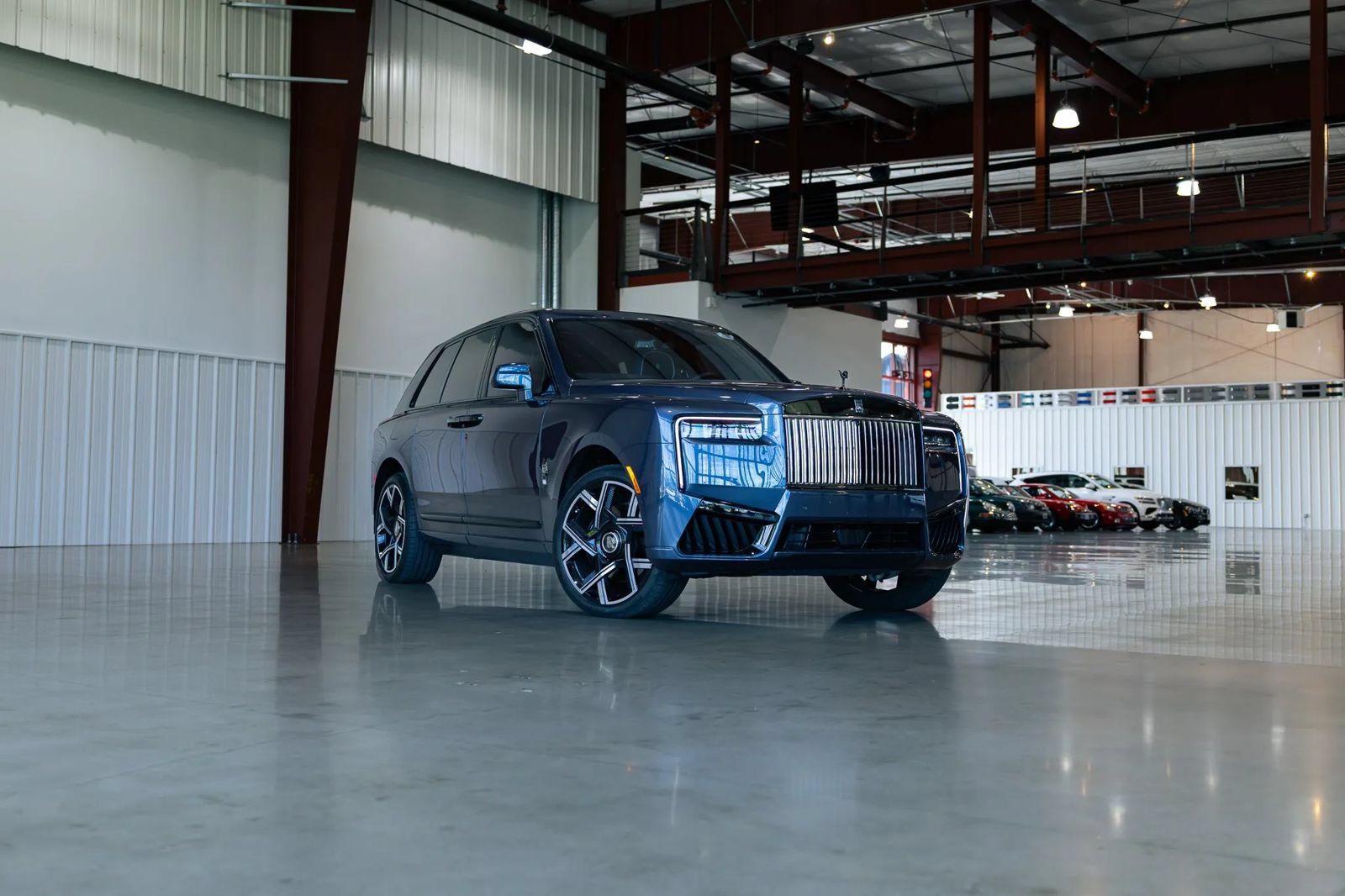 Used 2025 Rolls-Royce Cullinan Black Badge AWD/4WD image 4