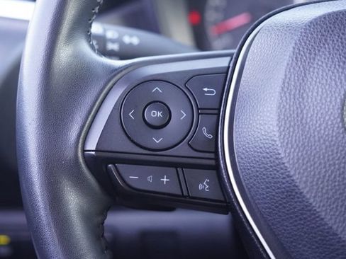 Used 2022 Toyota Corolla SE FWD image 21