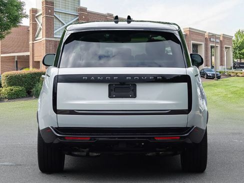 Used 2026 Land Rover Range Rover SE AWD/4WD image 5