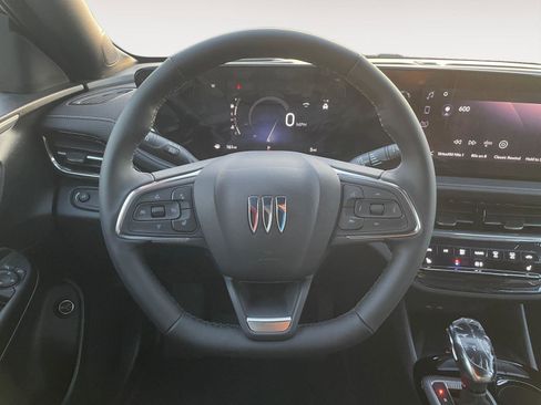 New 2026 Buick Envista Avenir image 12