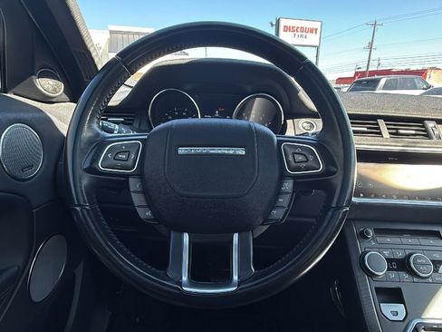Used 2019 Land Rover Range Rover Evoque SE Premium image 20