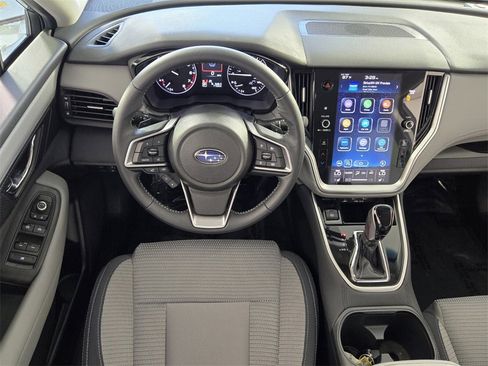 Used 2022 Subaru Outback Premium image 10