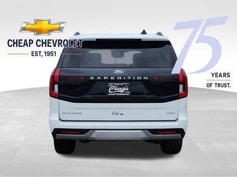 Used 2025 Ford Expedition Max Platinum AWD/4WD image 4