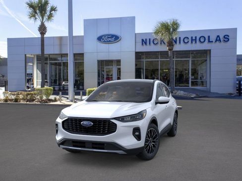 New 2026 Ford Escape SE w/ PHEV Premium Package image 2