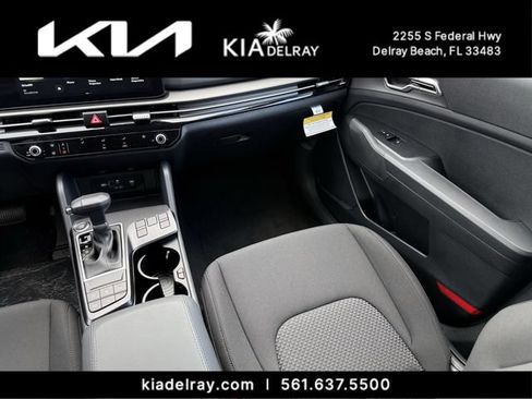 New 2026 Kia Sportage LX FWD image 13