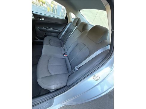 Used 2020 Kia Optima LX image 18