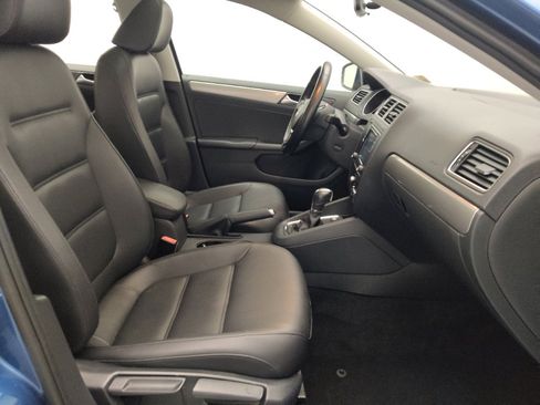 Used 2017 Volkswagen Jetta SE FWD image 21