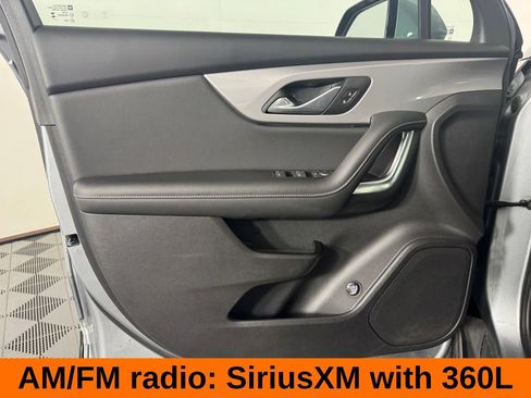 Used 2024 Chevrolet Blazer LT w/ Convenience Package FWD image 11